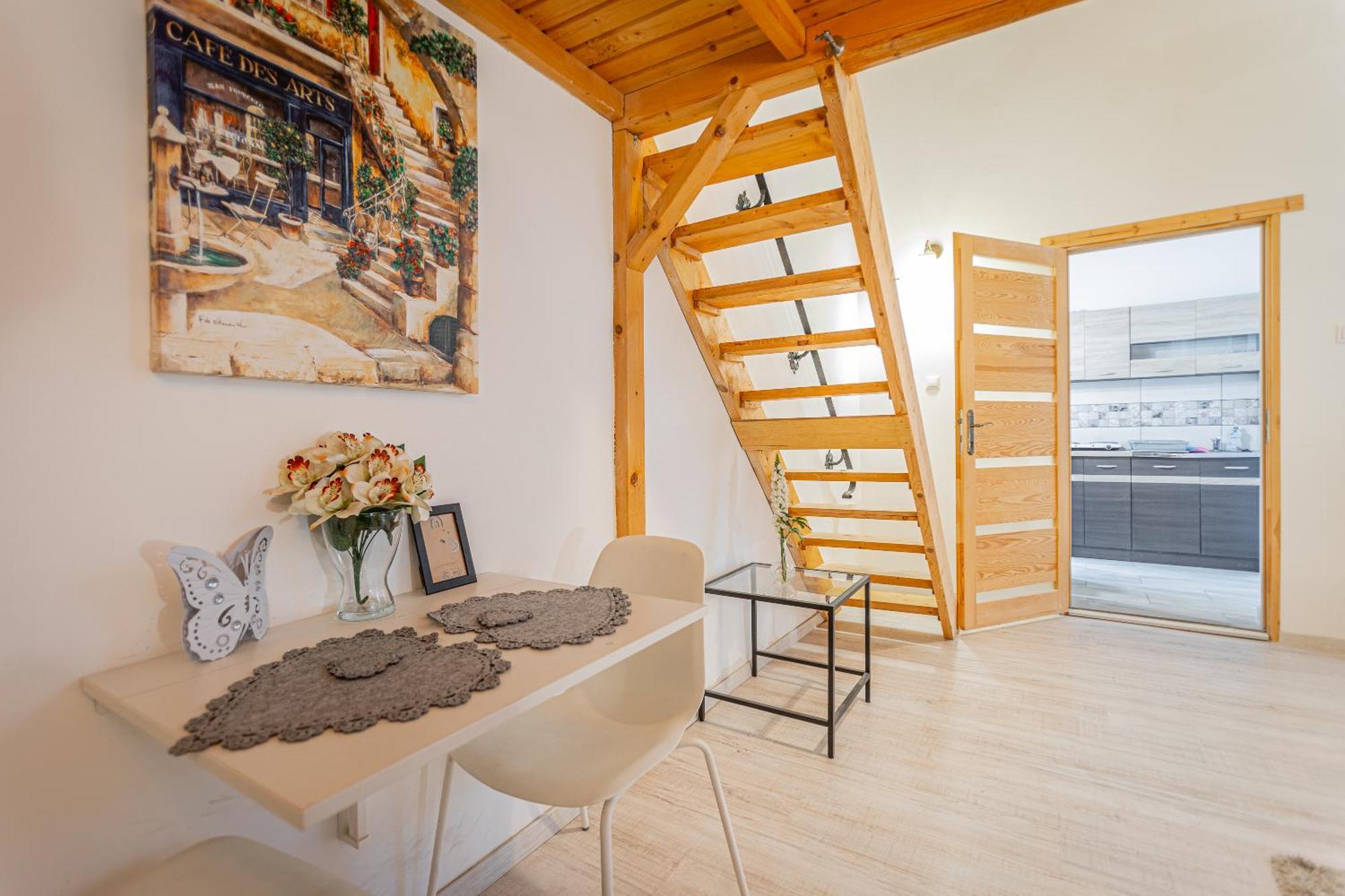 Cosy Flat With Balcony Apartment บูดาเปสต์ ภายนอก รูปภาพ